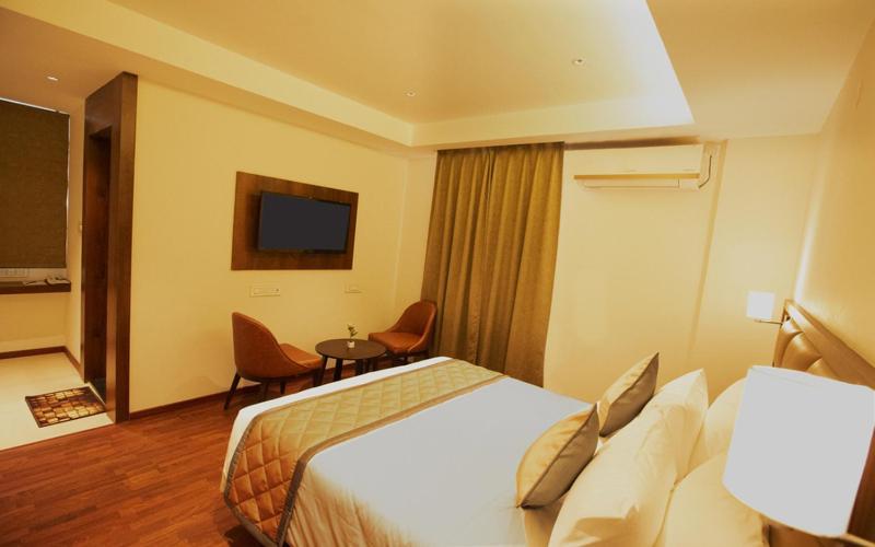 Super Hotel O Nar Comforts Near Ksr Railway Station Bangalore Eksteriør billede
