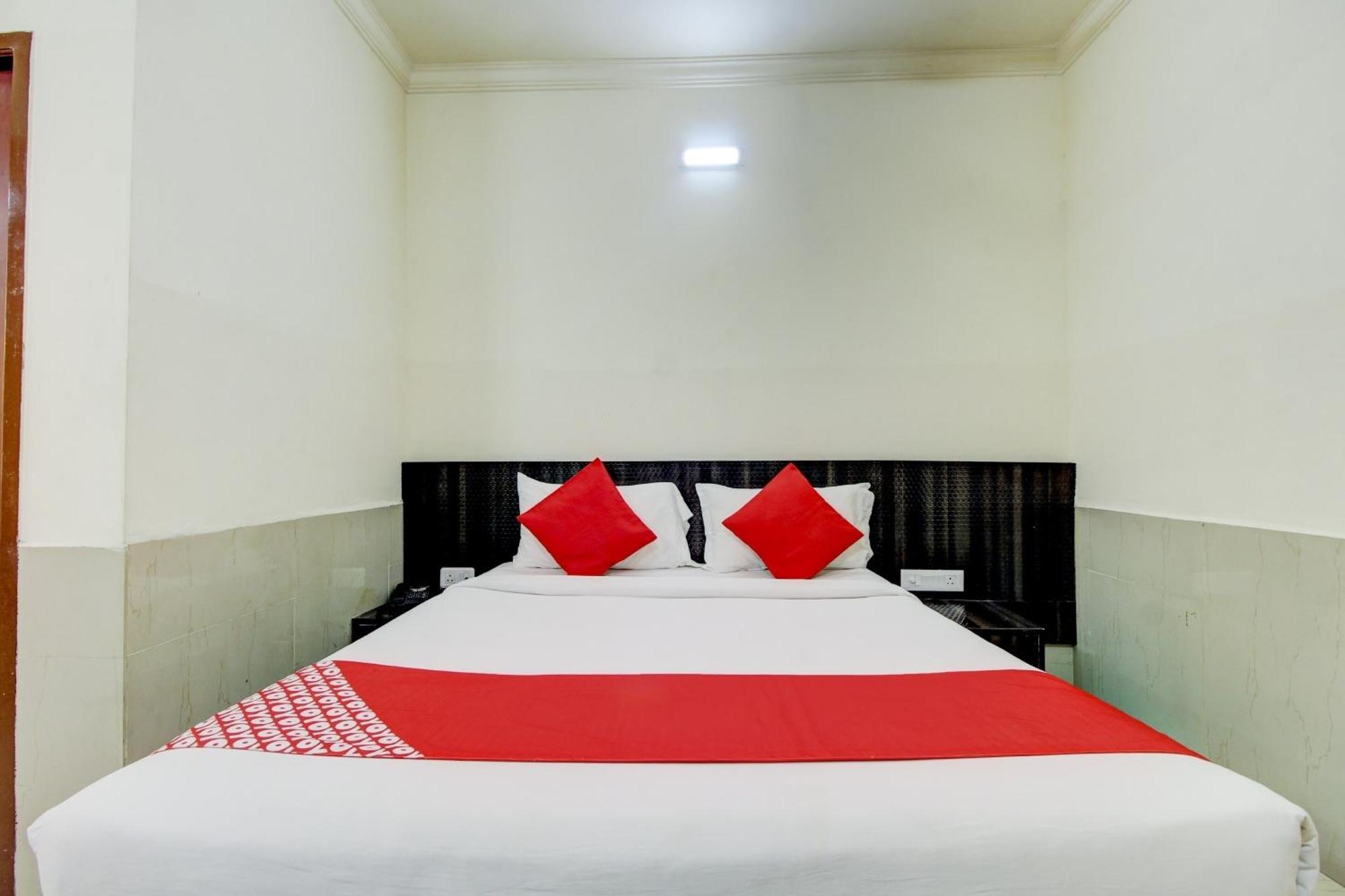 Super Hotel O Nar Comforts Near Ksr Railway Station Bangalore Eksteriør billede